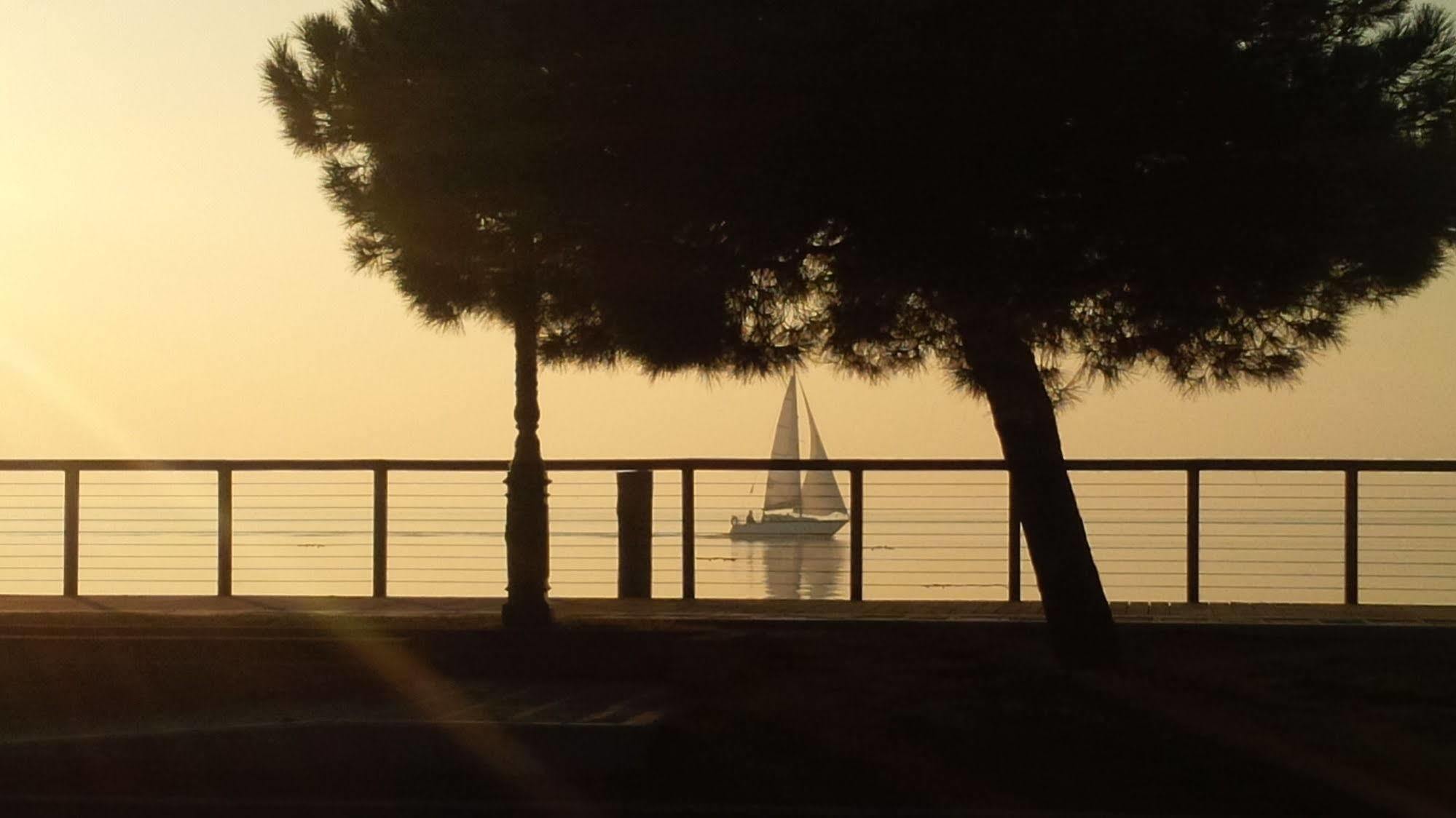 Hotel Villa Orio E Beatrice Lido di Venezia Kültér fotó